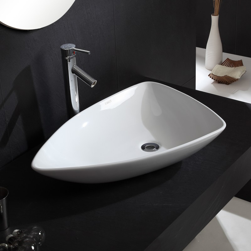 Fregadero de cerámica del lavabo del arte del lavado a mano del triángulo del cuarto de baño del lavabo de las mercancías sanitarias del hotel moderno popular