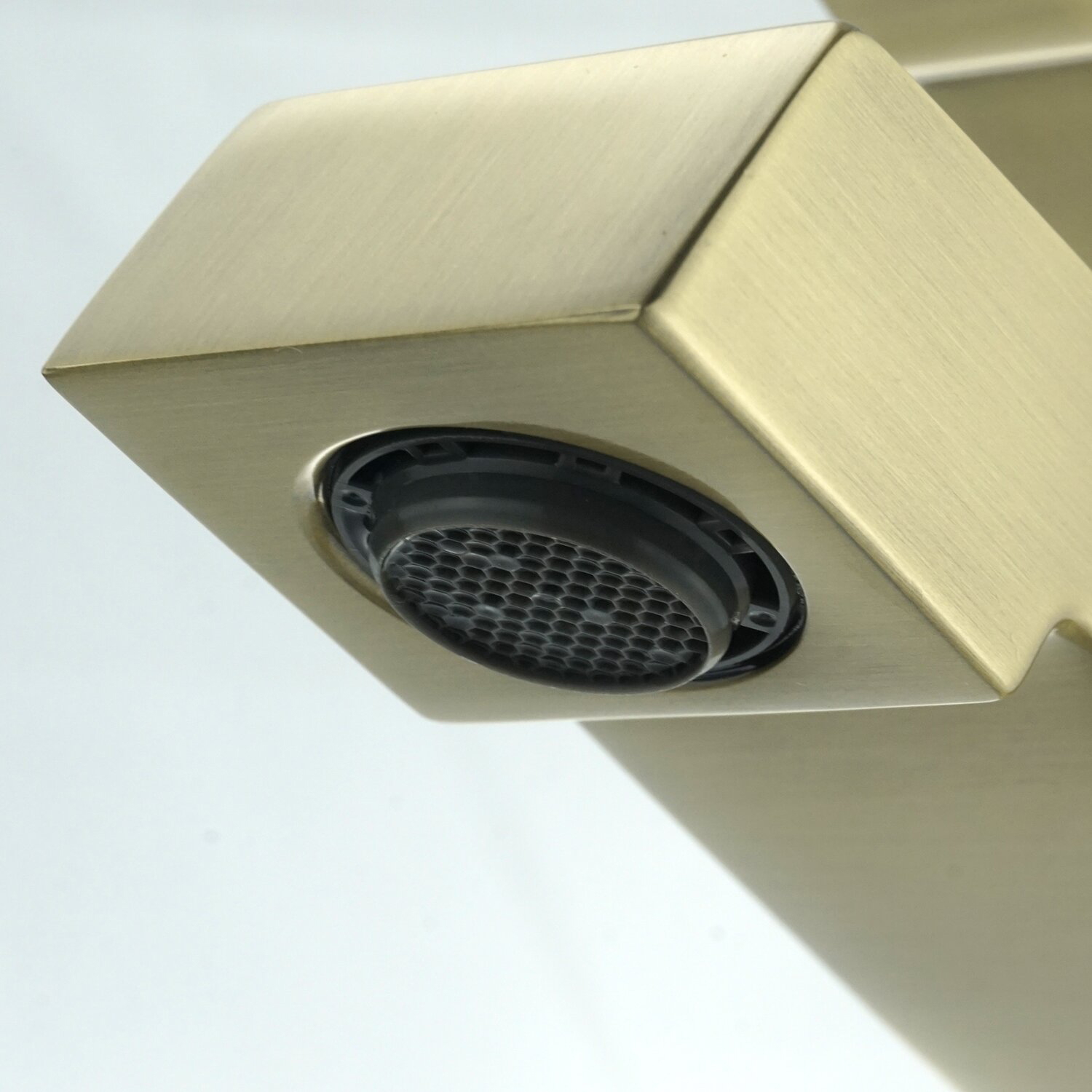 Ba&ntilde;o_lavabo_grifo (13)