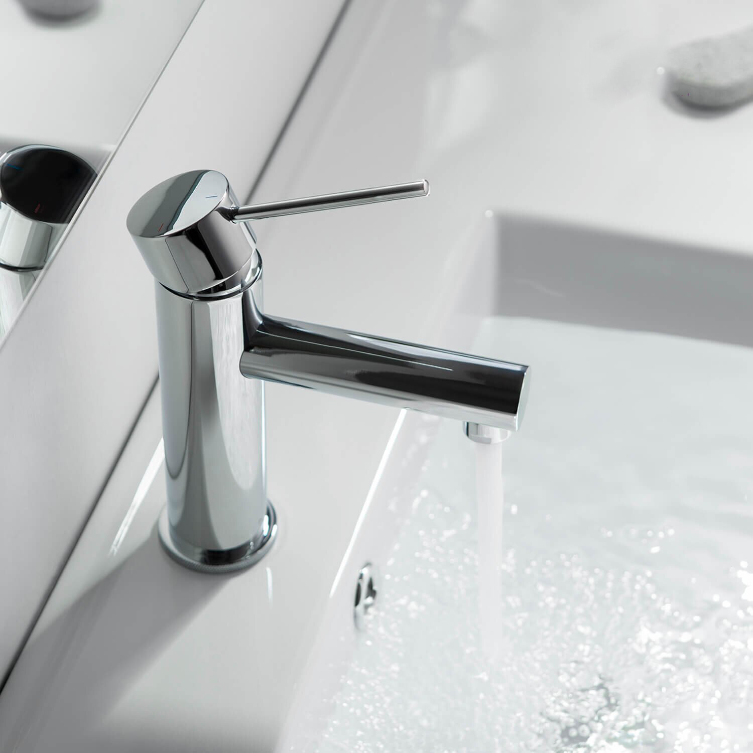Lavabo de alta calidad cUPC Health Fancy de un solo orificio, construcción de latón macizo, grifo de baño de un solo orificio