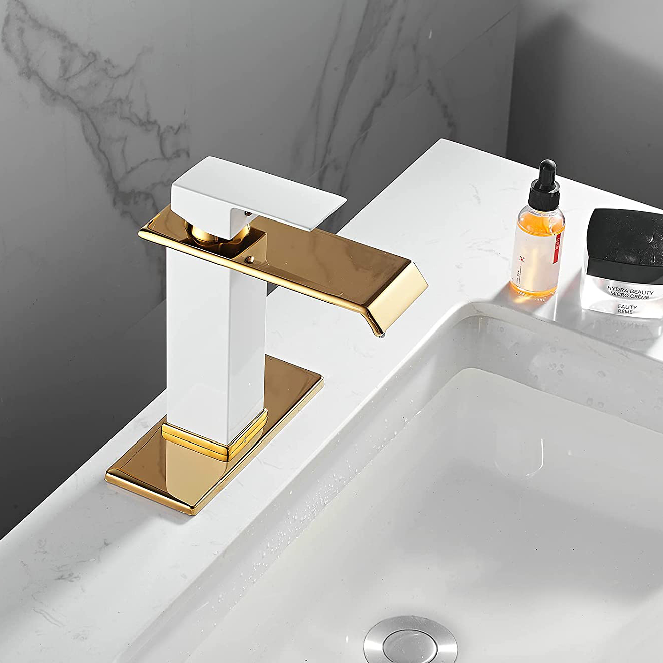 China OEM Aquacubic Factory cUPC Modern Luxury White-Gold SUS304 Grifo de lavabo de cascada Grifo de lavabo de lavabo 