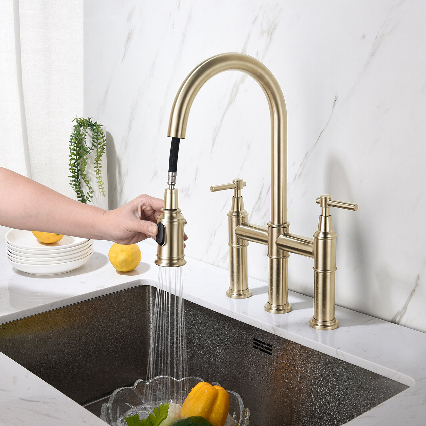 Grifo de puente para fregadero giratorio excelente para cocina