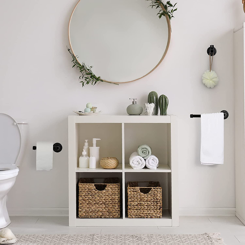 Juego de accesorios de baño de tubería industrial galvanizada, moderno y elegante, color negro, de Pipe Decor, kit de 4 piezas