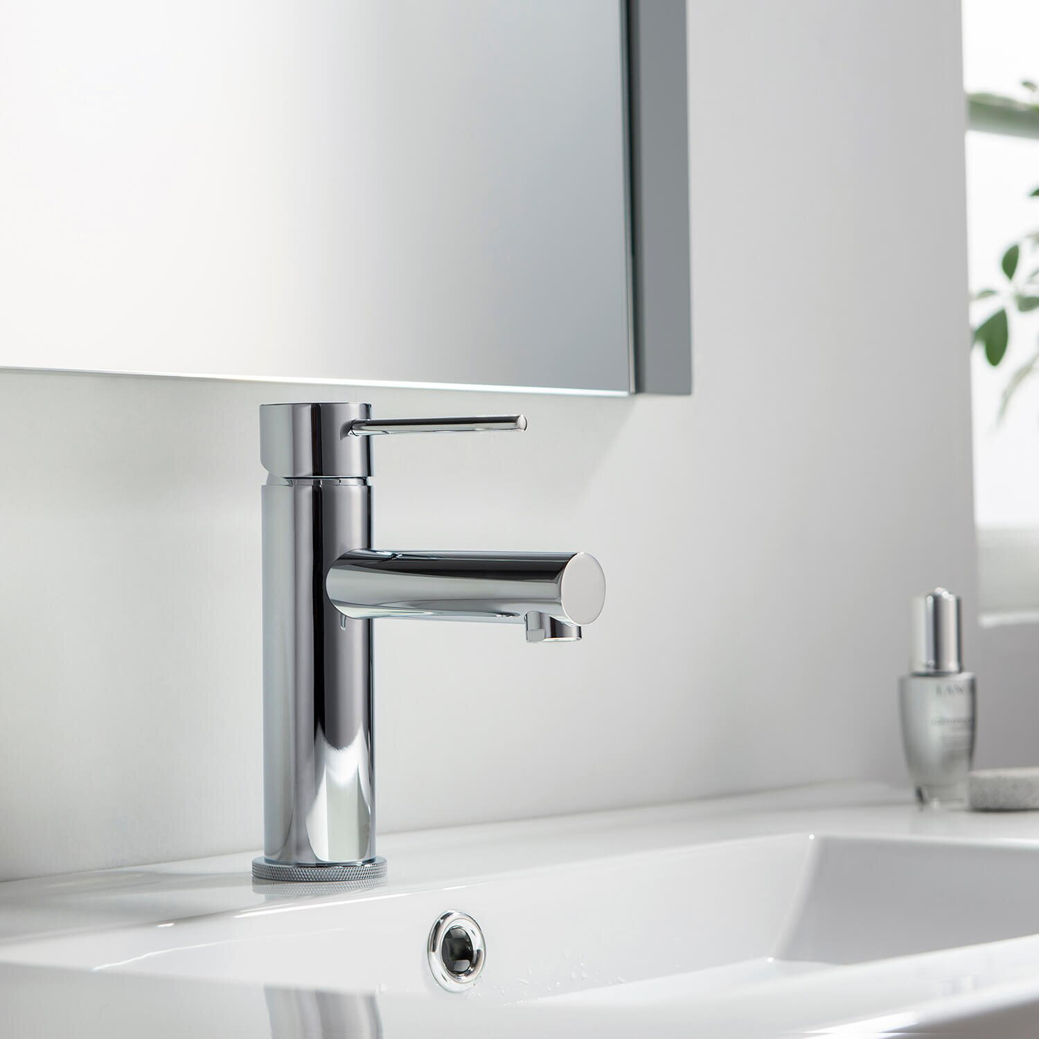 Lavabo de alta calidad cUPC Health Fancy de un solo orificio, construcción de latón macizo, grifo de baño de un solo orificio