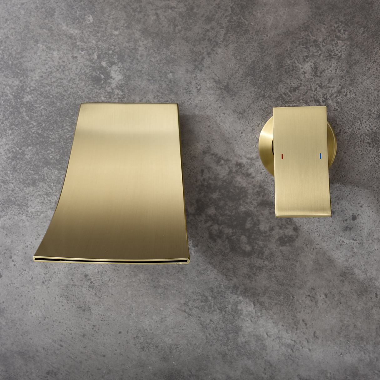 Grifo de baño Aquacubic, grifo de cascada montado en la pared, excelente grifo de baño de un solo orificio, bañera, lavabo, grifo mezclador