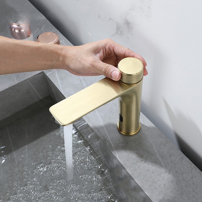 Aquacubic Factory-lavabo de baño dorado, Sensor inteligente, lavabo frío y caliente, grifo de un solo orificio para Hotel